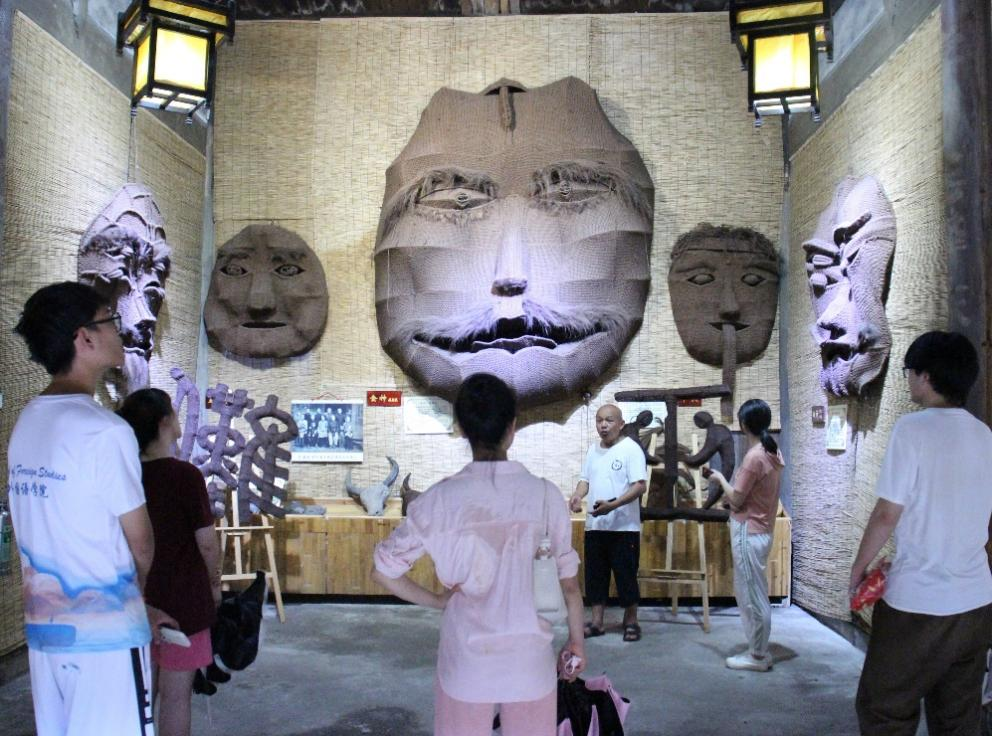 437必赢会员中心开展“三下乡”社会实践活动 助推非遗“湘货”出海_fororder_图片2