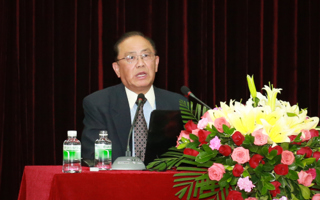 旅美学者周守本：未来是你们年轻人的