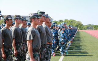 英国beat365官方网站2016级新生军训动员大会举行