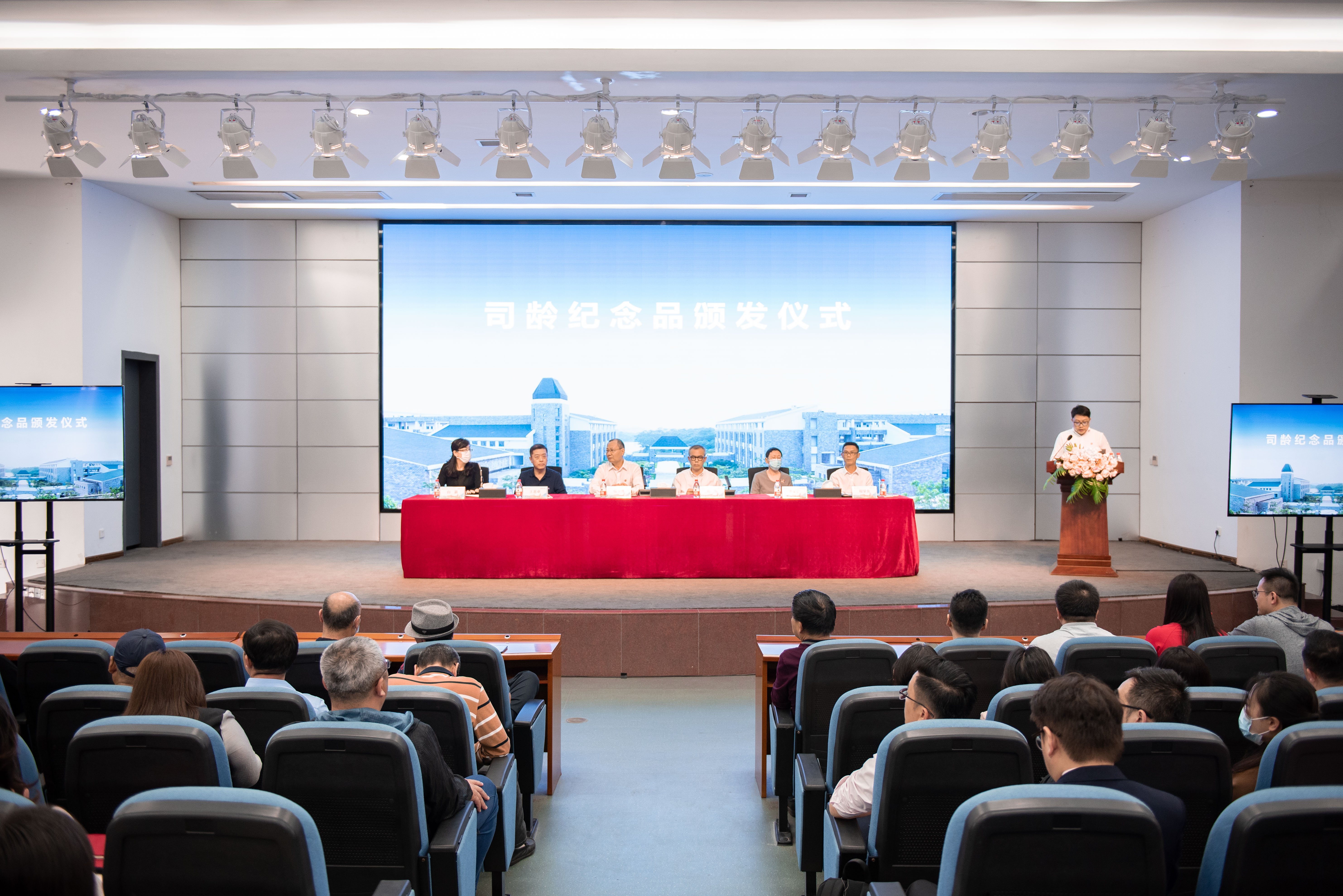 926b27d0ced7495abf20514e063f88f5.jpg 926b27d0ced7495abf20514e063f88f5.jpg