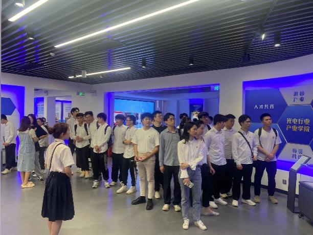 574a9a8ce1e74a4db0144dc882d9418a.png 574a9a8ce1e74a4db0144dc882d9418a.png