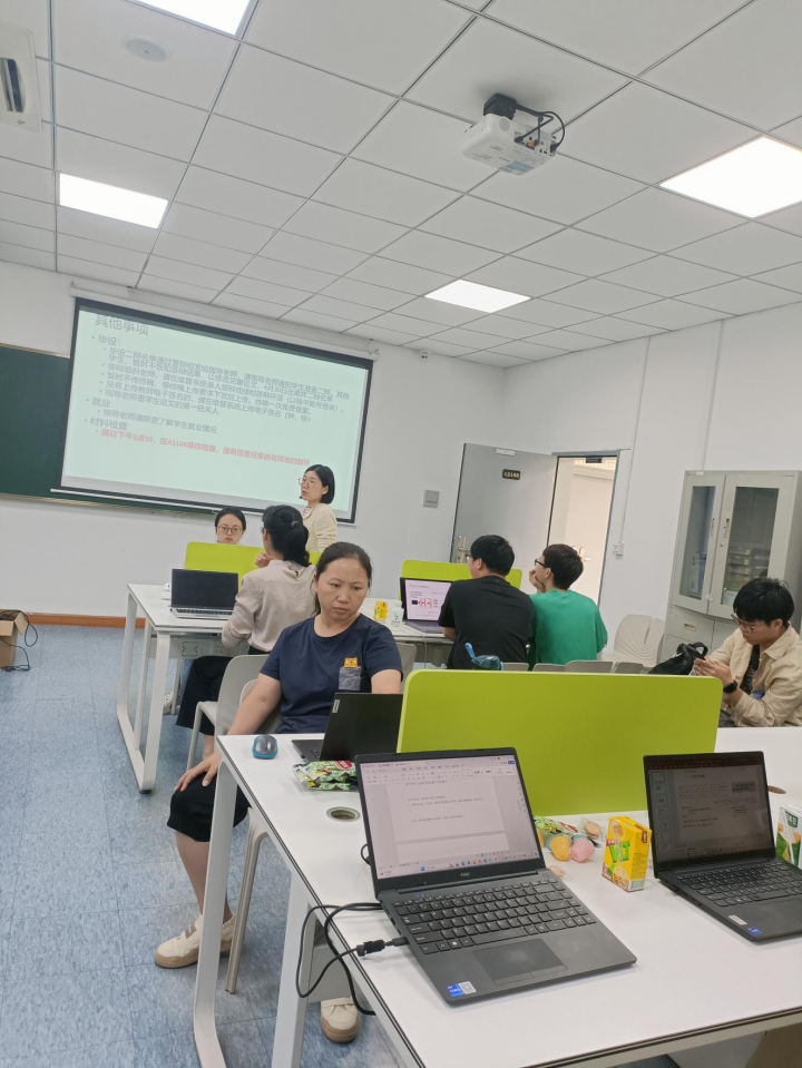 2c3b06fc79434f69b96ef5477c89828e.gif 2c3b06fc79434f69b96ef5477c89828e.gif