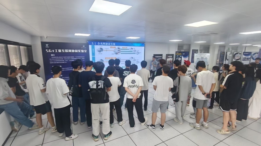 8621b3cc7bcc4a44be7baecc636659a5.jpg 8621b3cc7bcc4a44be7baecc636659a5.jpg