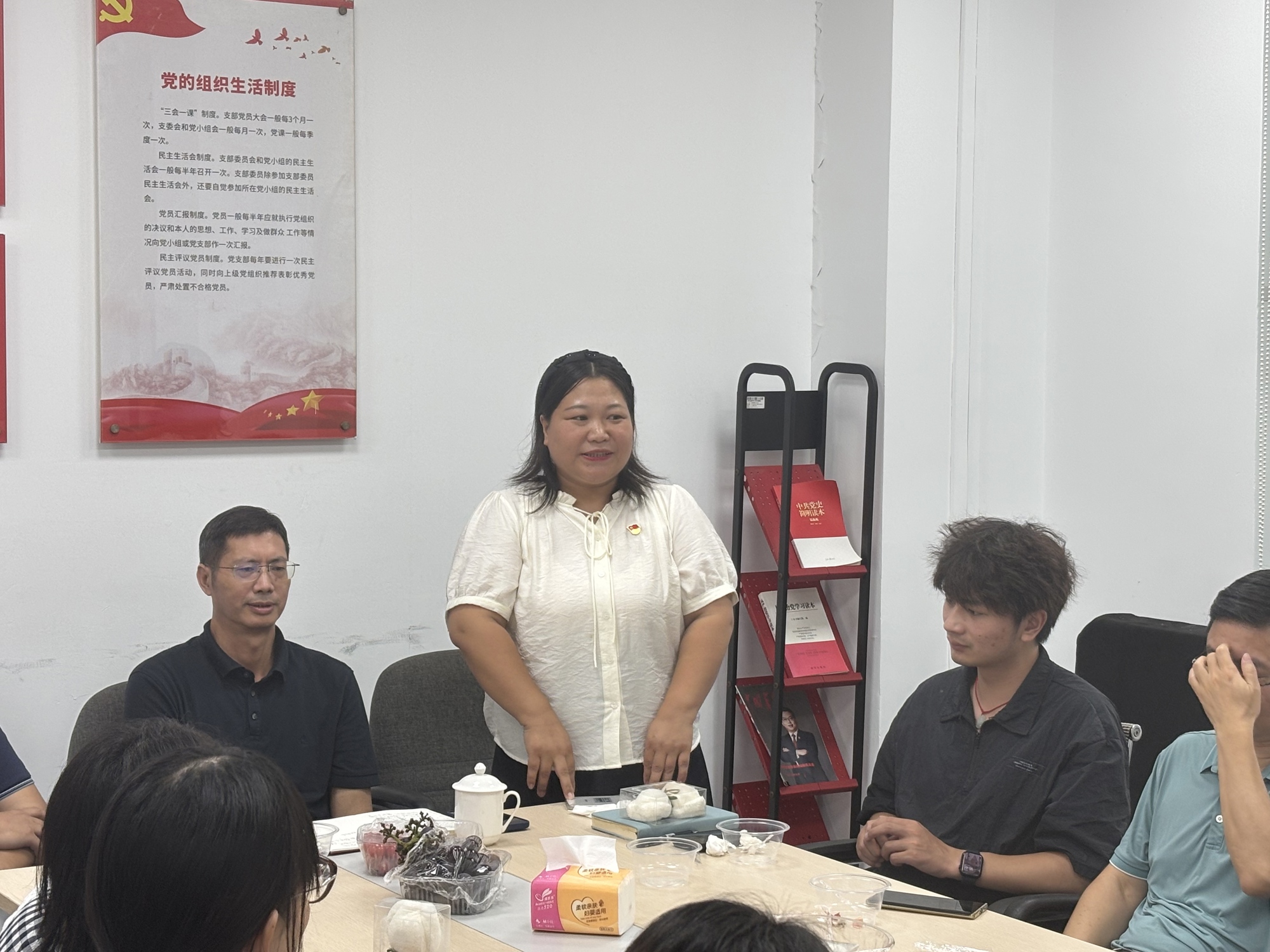 b5fb5038e4084bd19c6bbad46491fc9e.jpg b5fb5038e4084bd19c6bbad46491fc9e.jpg