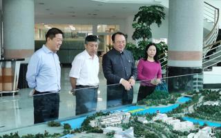 广东省民办教育协会赵康会长一行到beat365调研