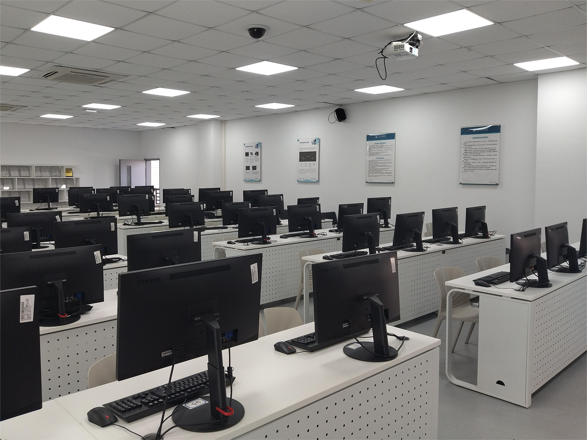 计算机系统综合实验室