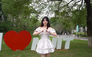 假期到啦~和小软一起用shaking手势舞开启快乐五一! 