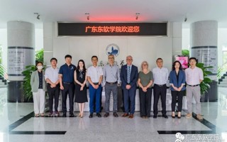 西英格兰大学Tod Burton一行参观访问英国beat365官方网站