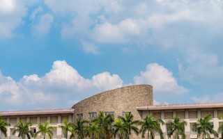 高考出分啦！2023年英国beat365官方网站招生计划/2022年最低录取分数线来啦~