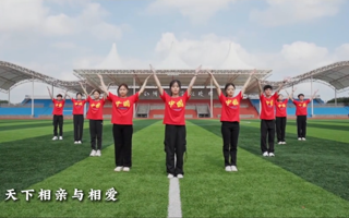 英国beat365官方网站学子为祖国母亲庆生，祝愿伟大祖国繁荣昌盛，国泰民安！