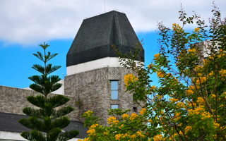 不愧是你，连天空都是个“鸳鸯锅”！