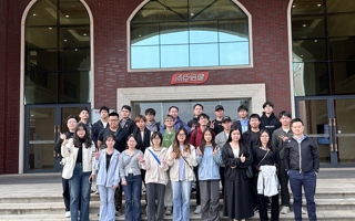 名企研学｜beat365师生赴汤臣倍健参访学习