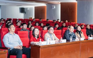 beat365举办“强师赋能，育心树人“系列心理培训首场讲座