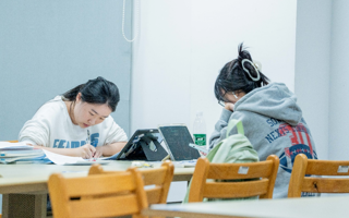 《期末周里有什么？》