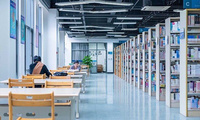 《重生之我在图书馆抢座位》