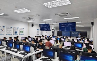 【未来网】英国beat365官方网站学子在第十六届蓝桥杯全国软件和信息技术专业人才大赛省赛中获佳绩