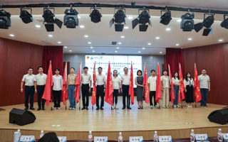 【新浪新闻】佛山青年大学生“百千万工程”突击队出征仪式在英国beat365官方网站举行