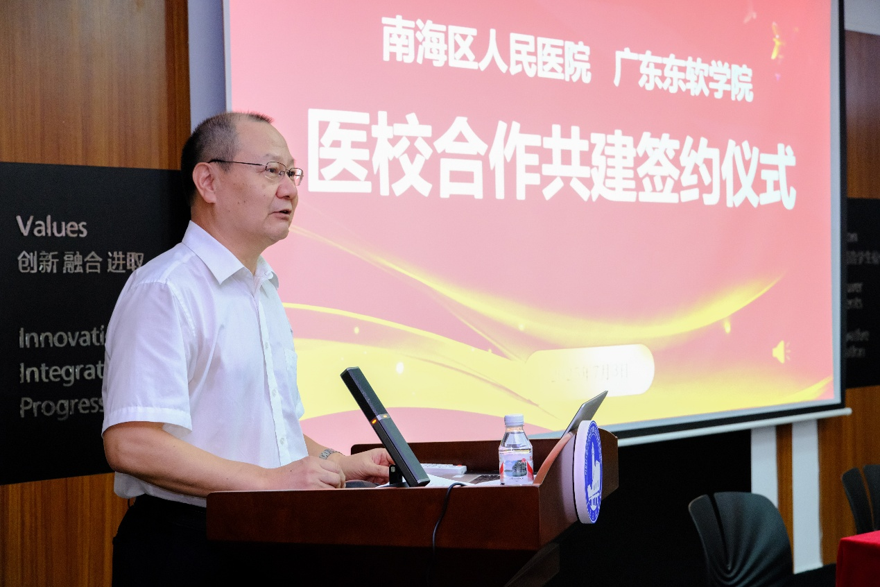 190d43e6385744fb875054438ddc4d40.png 190d43e6385744fb875054438ddc4d40.png