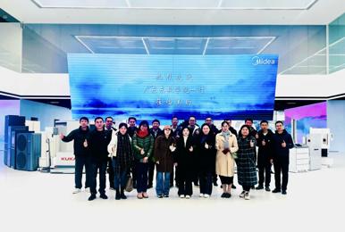 深化产教融合 共育数智人才——英国beat365官方网站赴美的集团开展校企合作交流活动