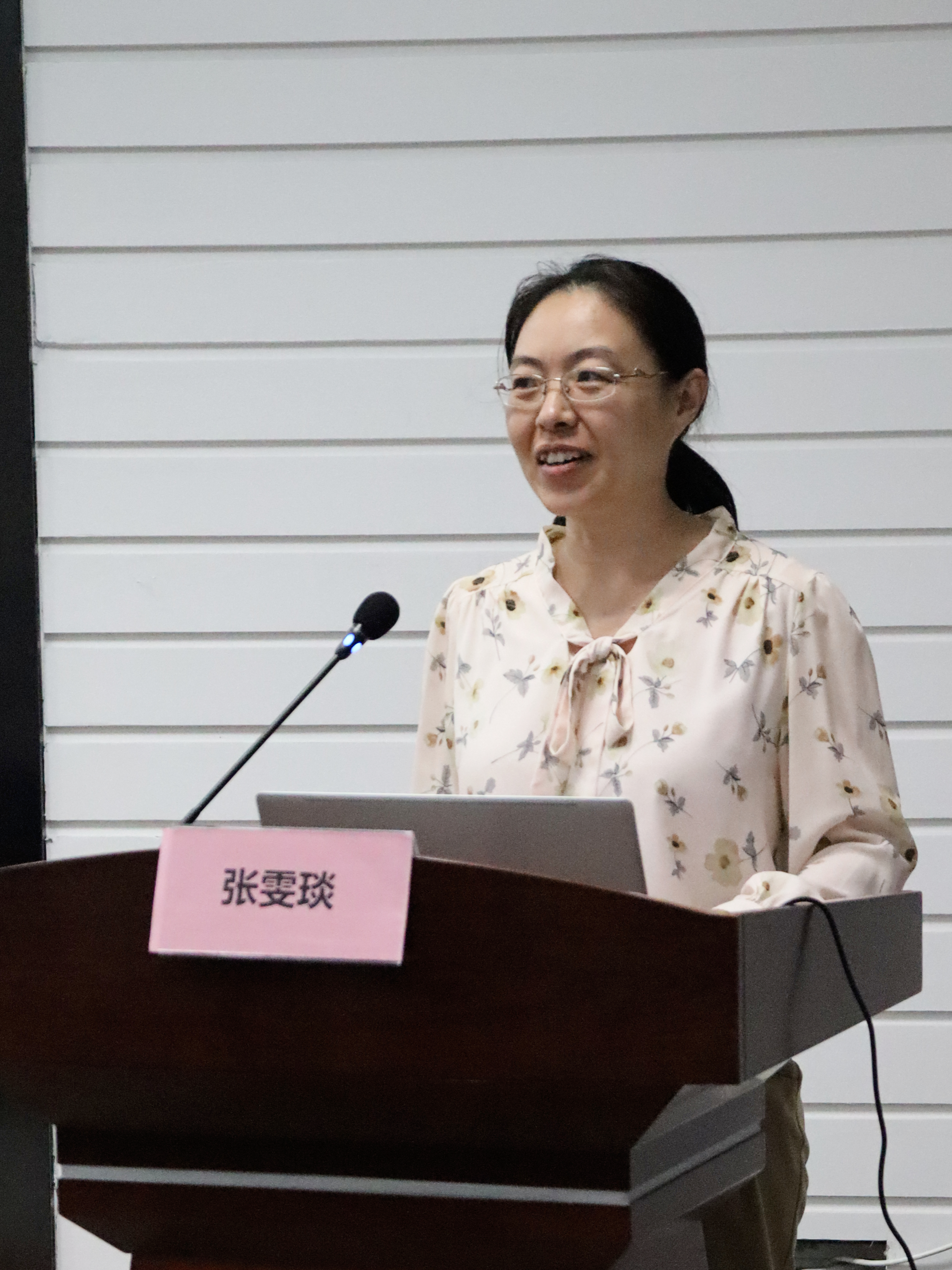 d22783416d7a4fa085c4f68368e31d5f.jpg d22783416d7a4fa085c4f68368e31d5f.jpg