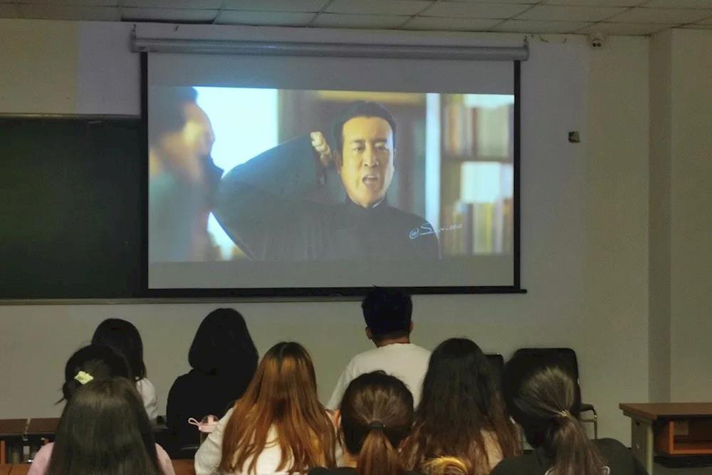 8dd72f851798472ea0630e474a228e81.jpg 8dd72f851798472ea0630e474a228e81.jpg