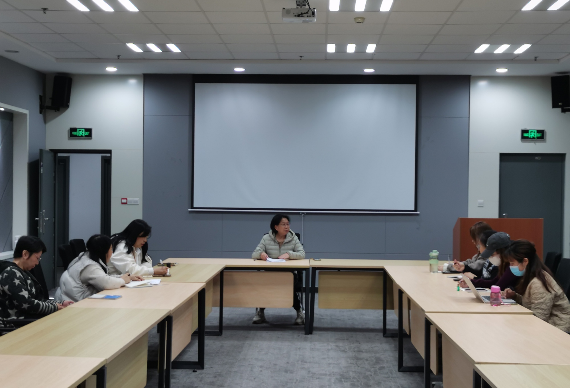 6b21405a058e4f1286e31dcb0df2a57b.jpg 6b21405a058e4f1286e31dcb0df2a57b.jpg