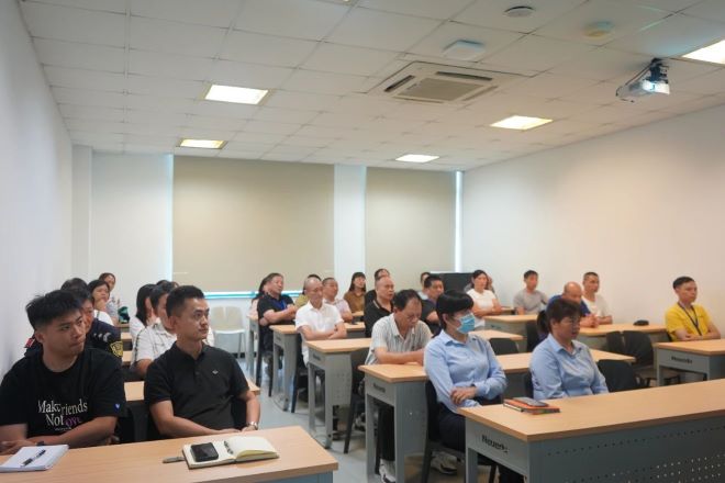 c530c55359114881a74a8eab1cfaaba1.jpg c530c55359114881a74a8eab1cfaaba1.jpg