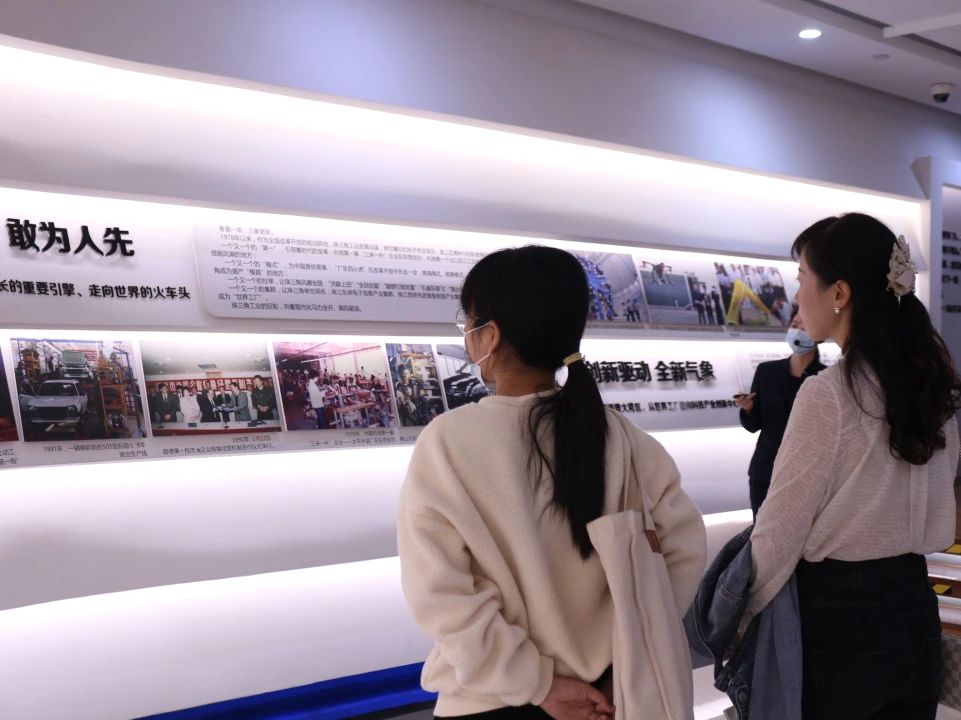 0516f9f981da45c98dd066a5981c7ef9.jpg 0516f9f981da45c98dd066a5981c7ef9.jpg