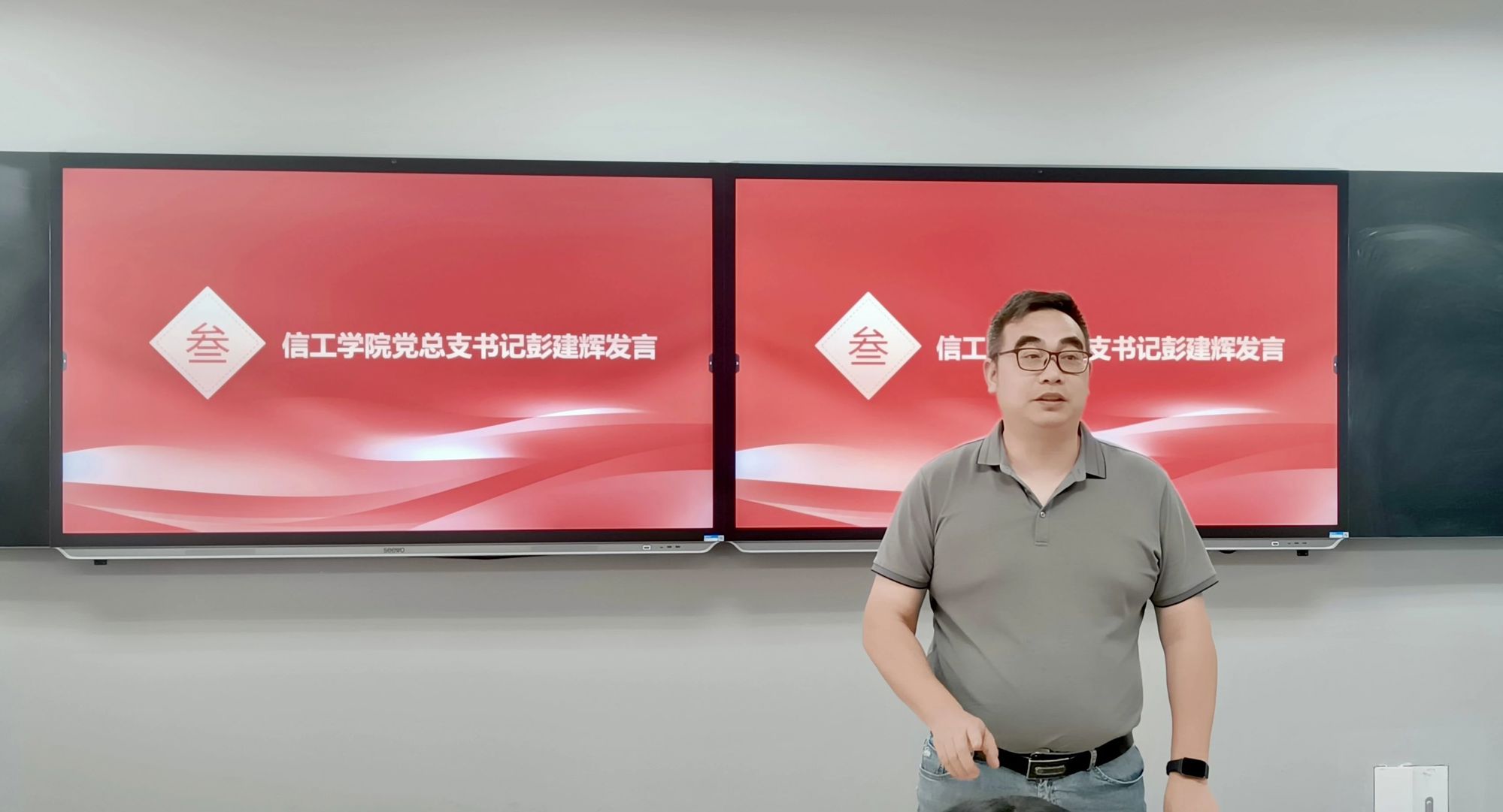 40ec8040de3244fb83695fe25299f88c.jpg 40ec8040de3244fb83695fe25299f88c.jpg