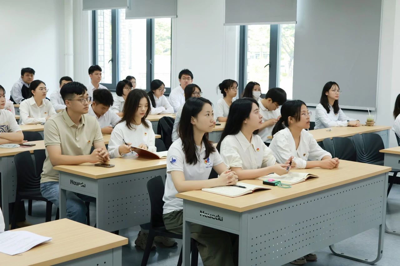 5bbf830e14e84186aca6d215ae8e3ea6.jpg 5bbf830e14e84186aca6d215ae8e3ea6.jpg