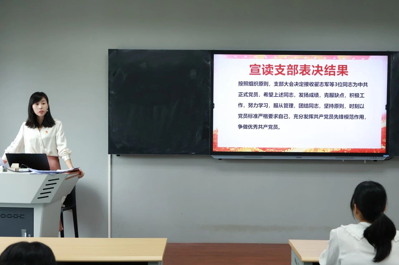 f7cc589d54b04eadaf183858906fb301.jpg f7cc589d54b04eadaf183858906fb301.jpg