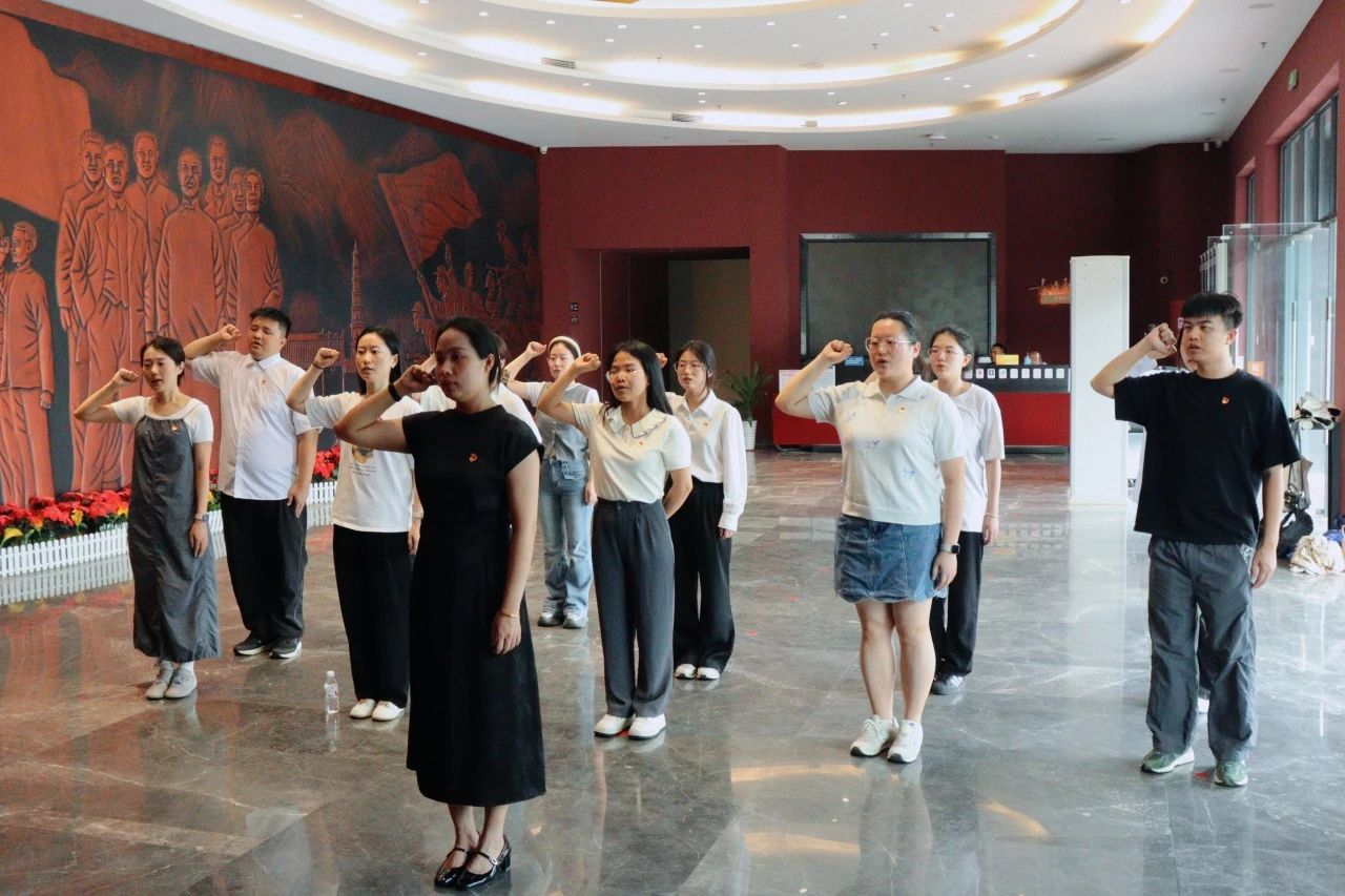 bdaa8ff978684e88af0ee8d41ec31898.jpg bdaa8ff978684e88af0ee8d41ec31898.jpg